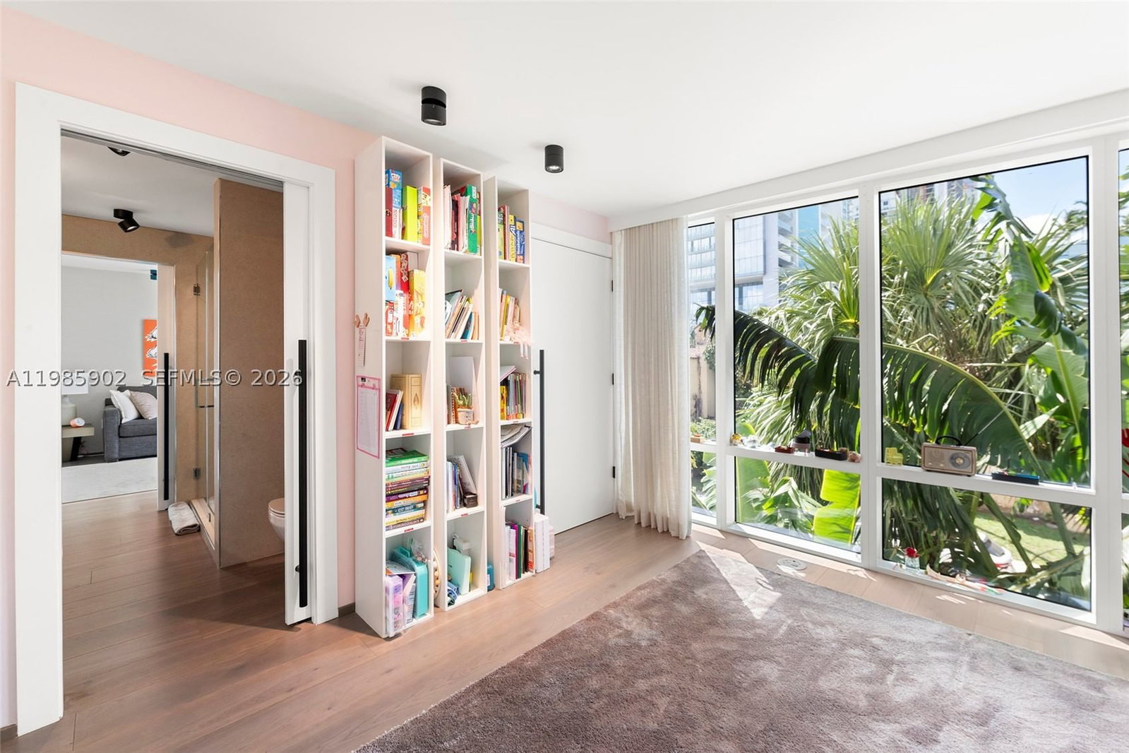 Real estate property located at 601 27 TH104, Miami-dade, The Crimson Condo, Miami, FL