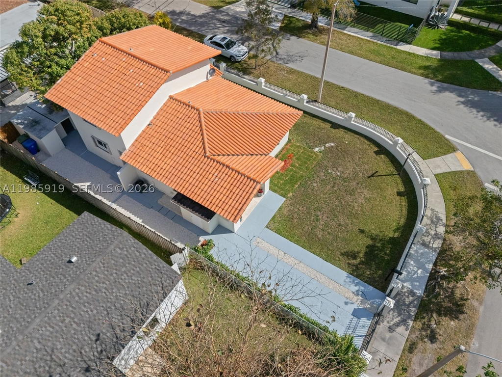 Real estate property located at 5251 6th St, Miami-dade, Hazelton Park, Miami, FL