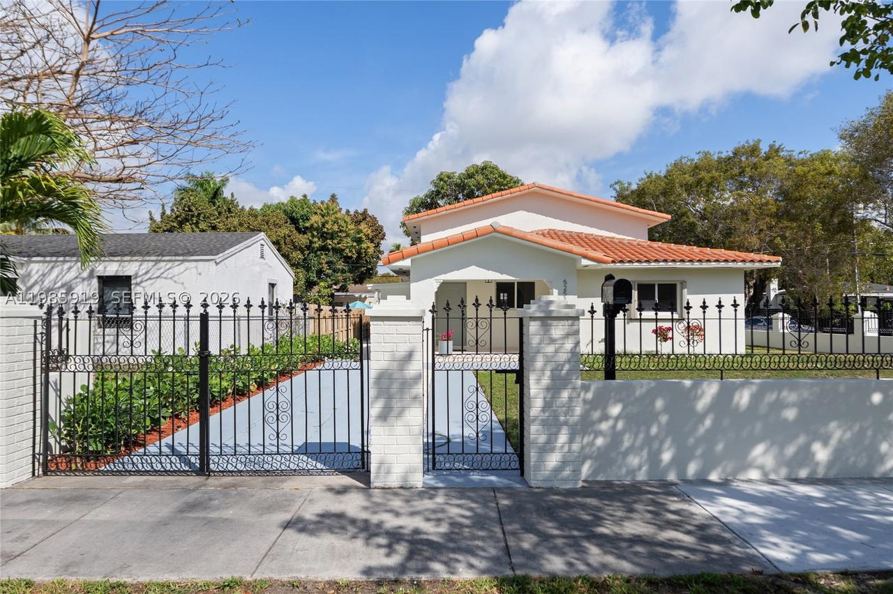 Real estate property located at 5251 6th St, Miami-dade, Hazelton Park, Miami, FL