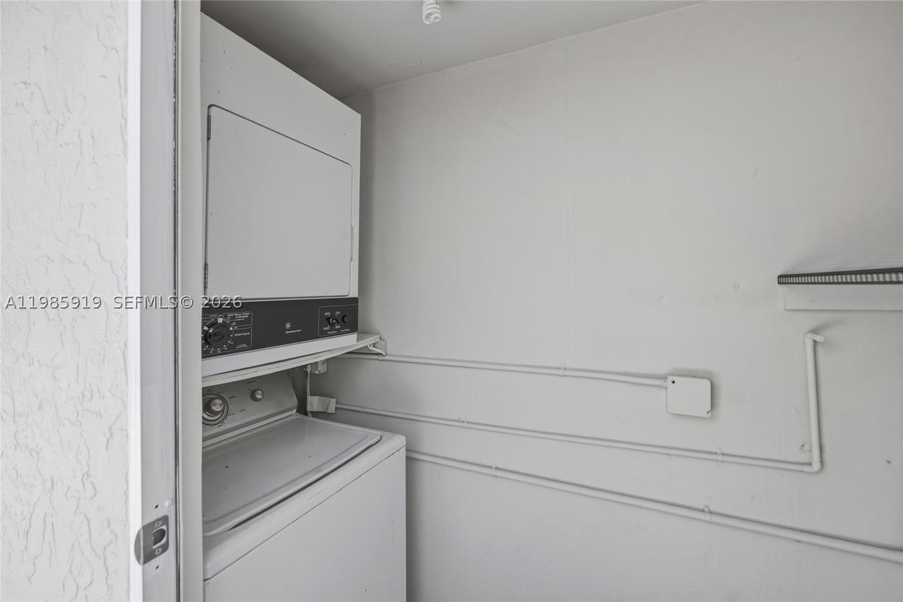 Real estate property located at 5251 6th St, Miami-dade, Hazelton Park, Miami, FL