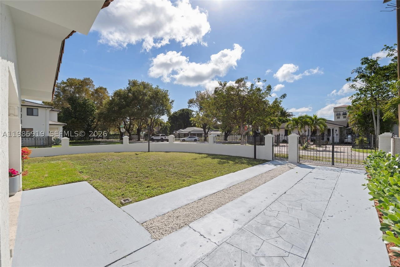 Real estate property located at 5251 6th St, Miami-dade, Hazelton Park, Miami, FL