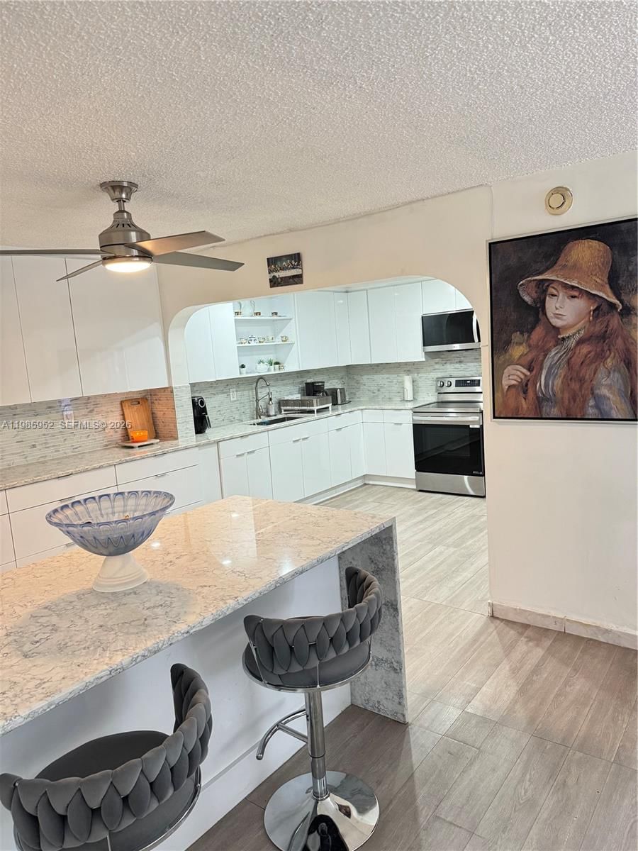 Real estate property located at 6901 147th Ave #2E, Miami-dade, Sovereigns Condo, Miami, FL