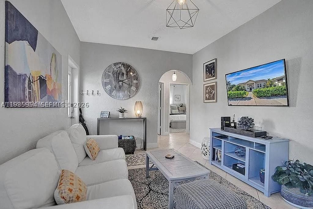 Real estate property located at 8900 Harding Ave, Miami-dade, Normandy Beach 2nd Amd Pl, Surfside, FL