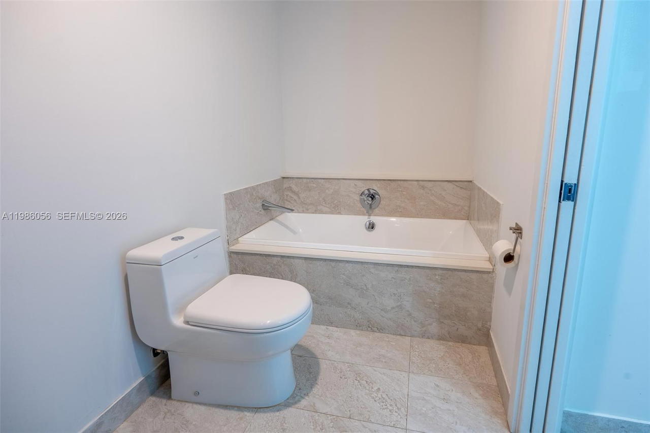 Real estate property located at 488 18th St #4605, Miami-dade, Aria On The Bay Condo, Miami, FL