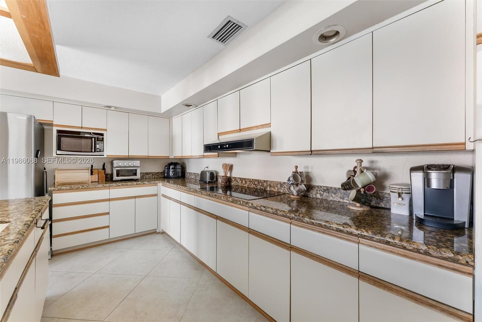 Real estate property located at 11101 26th Dr, Broward, Coral Springs Country Clu, Coral Springs, FL