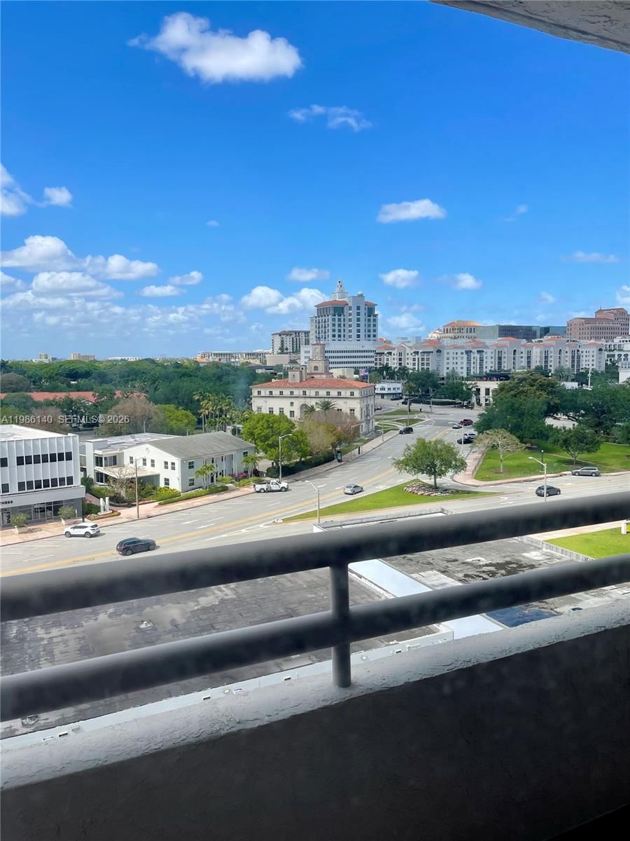 Real estate property located at 441 Valencia Ave #803, Miami-dade, Gables Laroc Condo, Coral Gables, FL