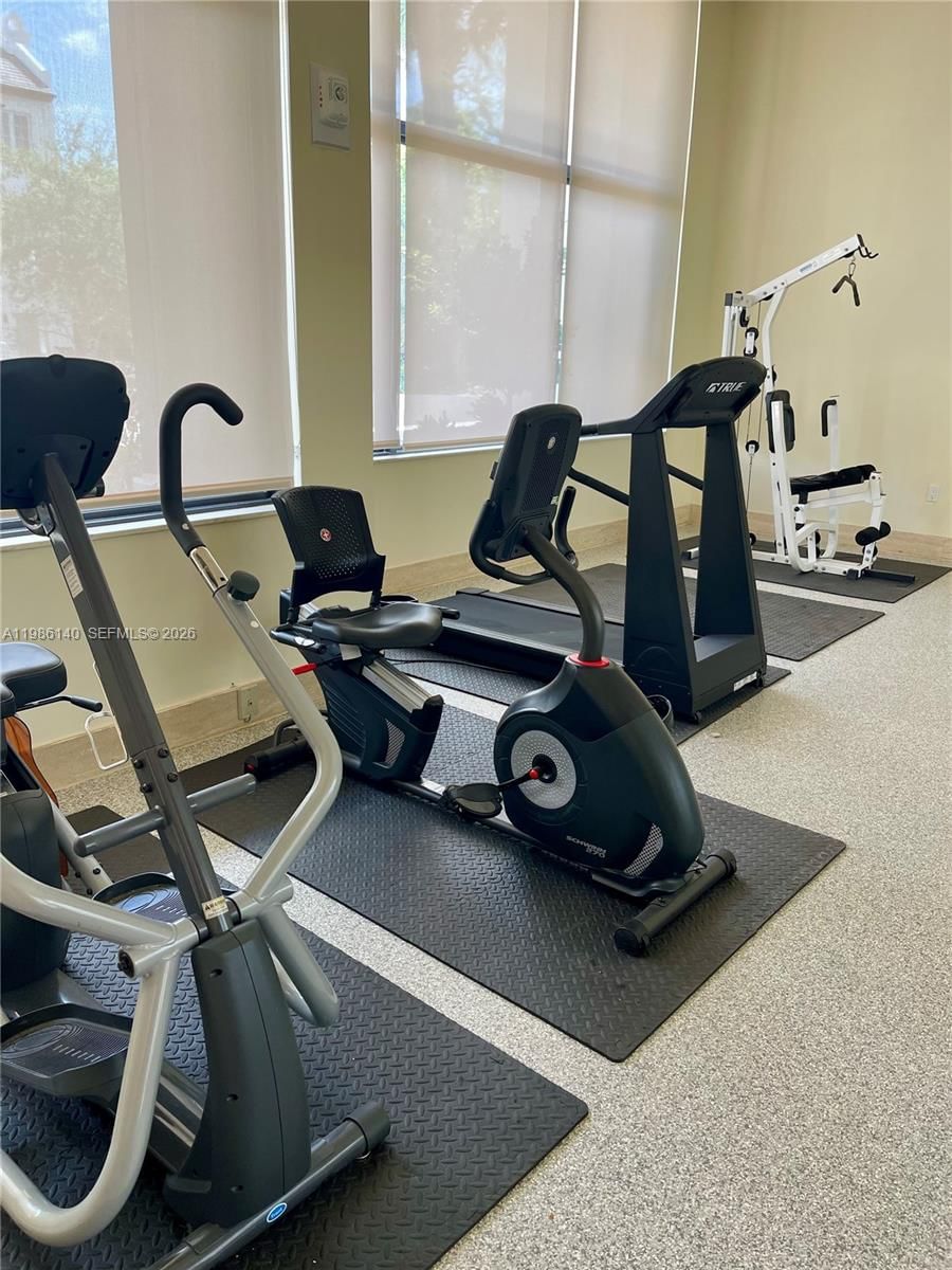 Real estate property located at 441 Valencia Ave #803, Miami-dade, Gables Laroc Condo, Coral Gables, FL