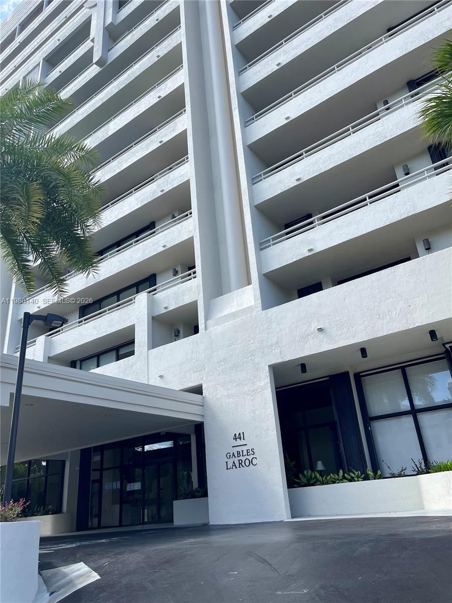 Real estate property located at 441 Valencia Ave #803, Miami-dade, Gables Laroc Condo, Coral Gables, FL