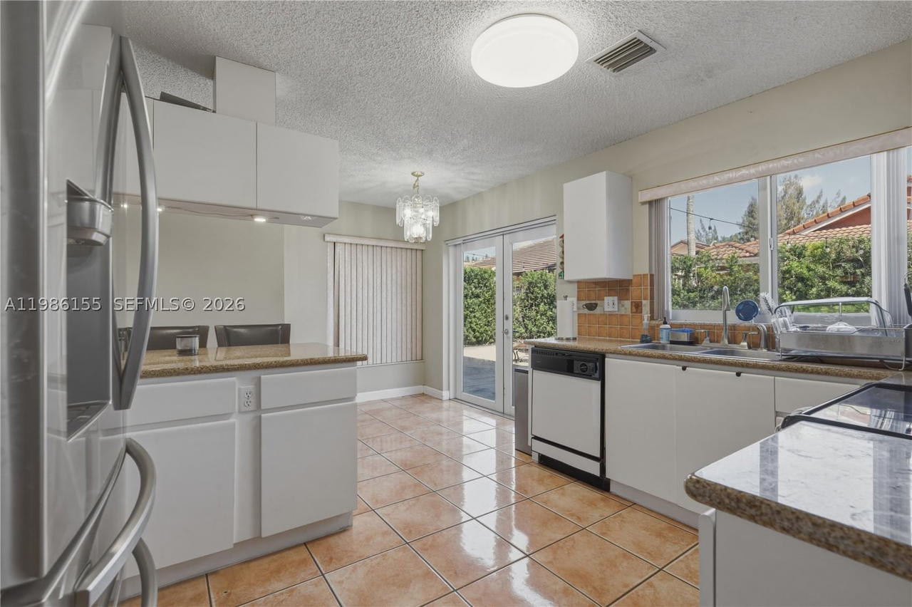 Real estate property located at 13237 11th St, Miami-dade, Shoma Homes At Tamiami Ii, Miami, FL