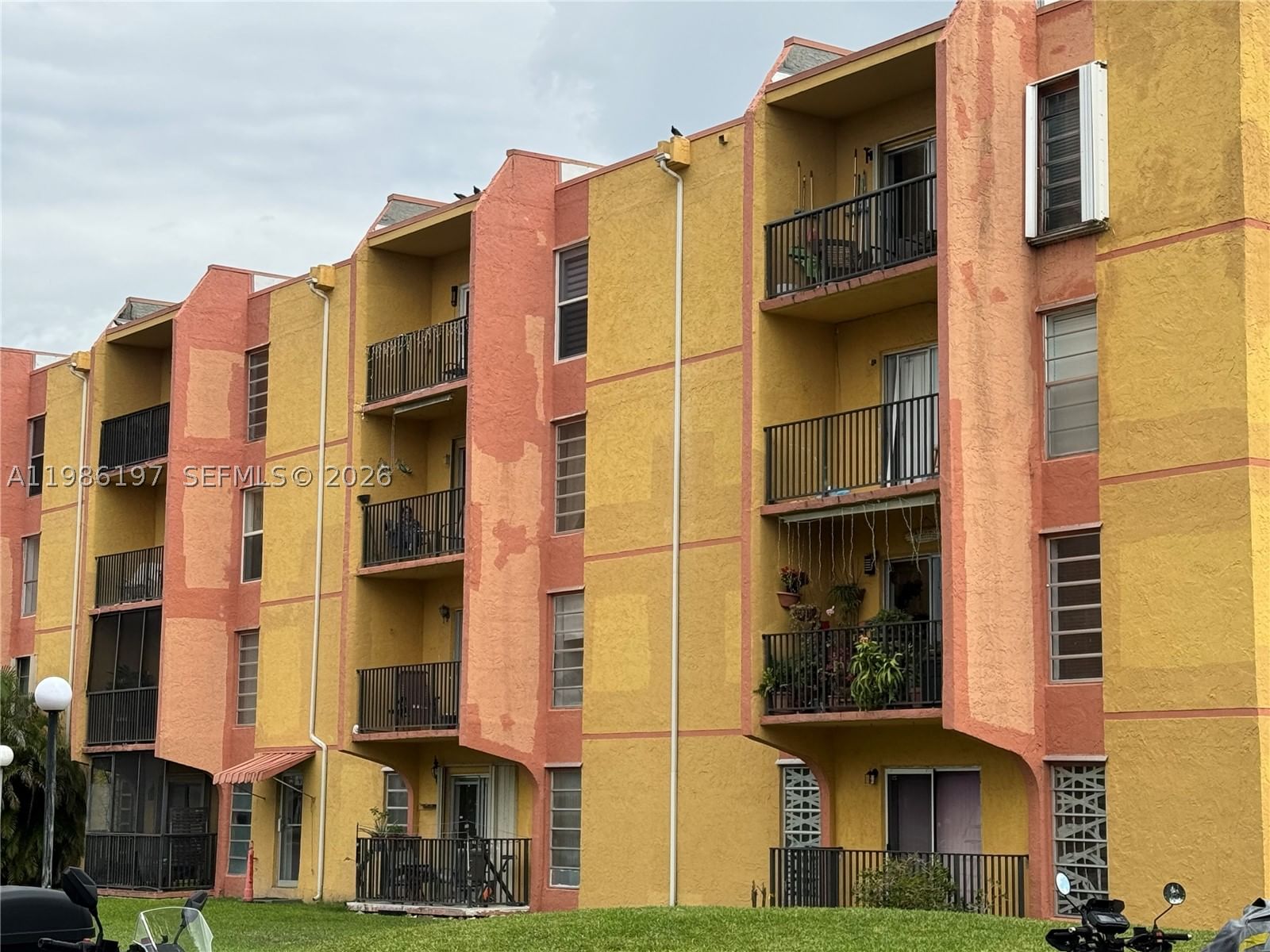 Real estate property located at 4717 7th St #203-10, Miami-dade, Sunset Villas No 3 Condo, Miami, FL