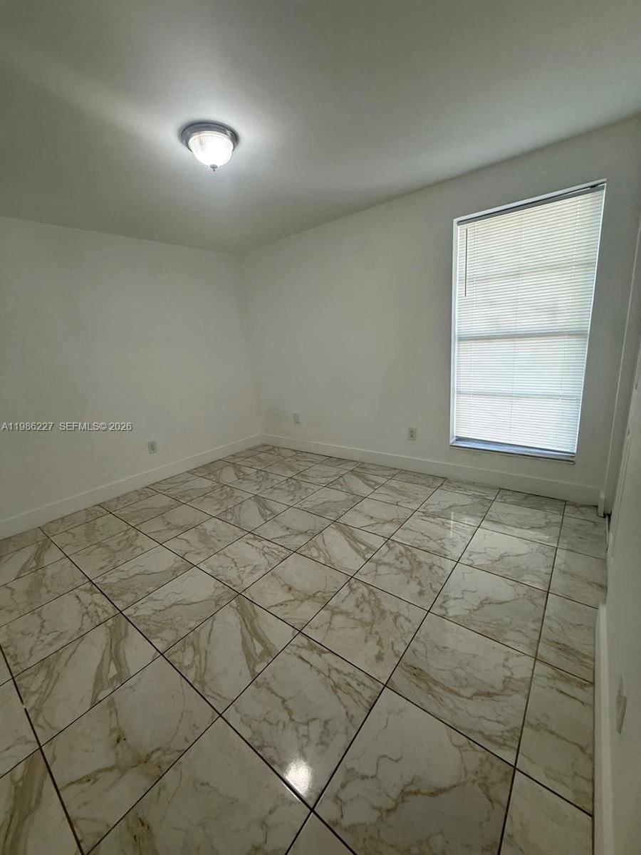 Real estate property located at 10393 Kendall Dr U7, Miami-dade, Kendall Acres Condo Bldg, Miami, FL