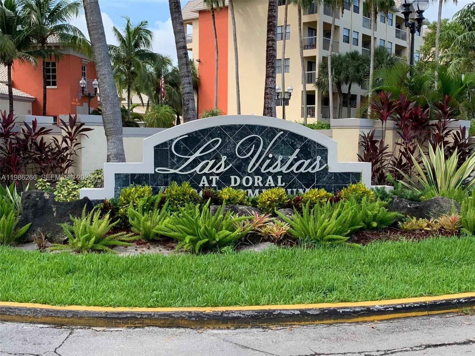 Real estate property located at 8215 Lake Dr #201, Miami-dade, Las Vistas At Doral Condo, Doral, FL