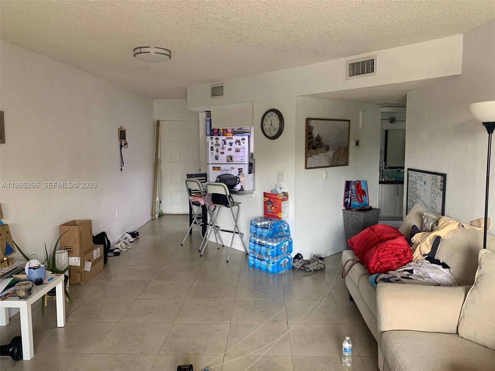 Real estate property located at 8215 Lake Dr #201, Miami-dade, Las Vistas At Doral Condo, Doral, FL