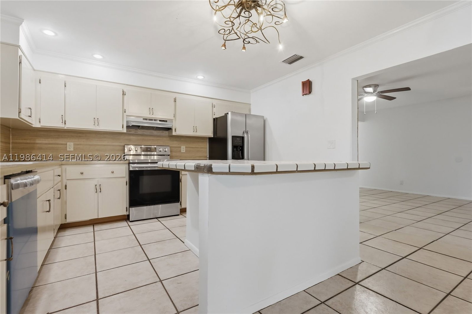 Real estate property located at 4512 27th Ter, Broward, Lakewood Villas, Dania Beach, FL