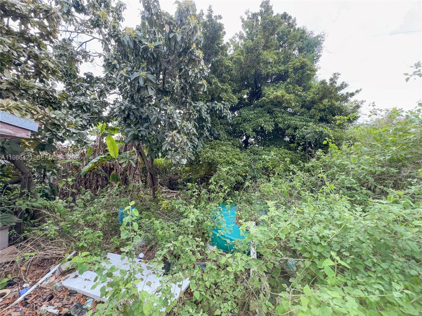 Real estate property located at 11430 41st Ter, Miami-dade, Westwood Lake, Miami, FL