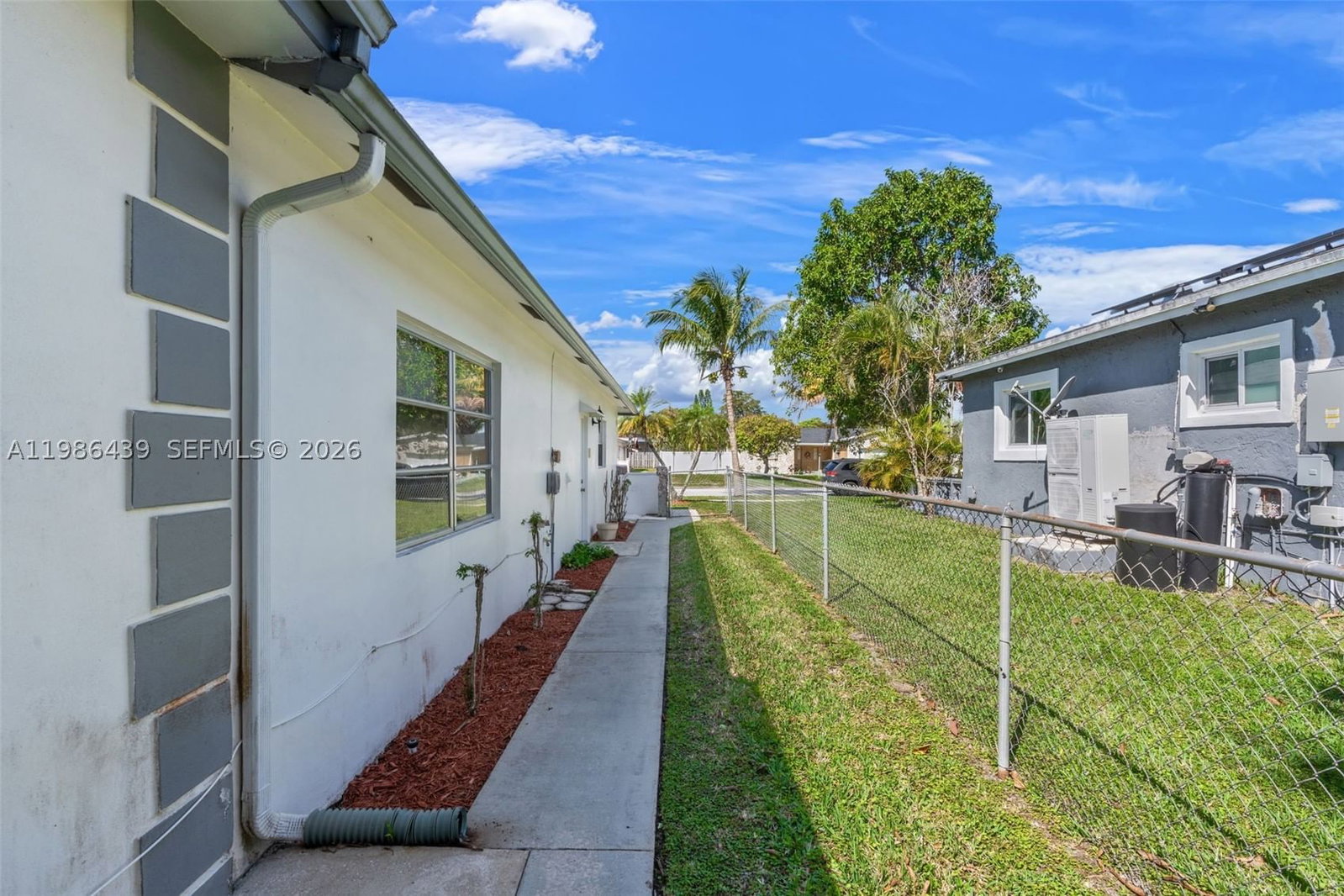 Real estate property located at 815 50th Ter, Broward, Oakland Hills 5 Sec, Margate, FL