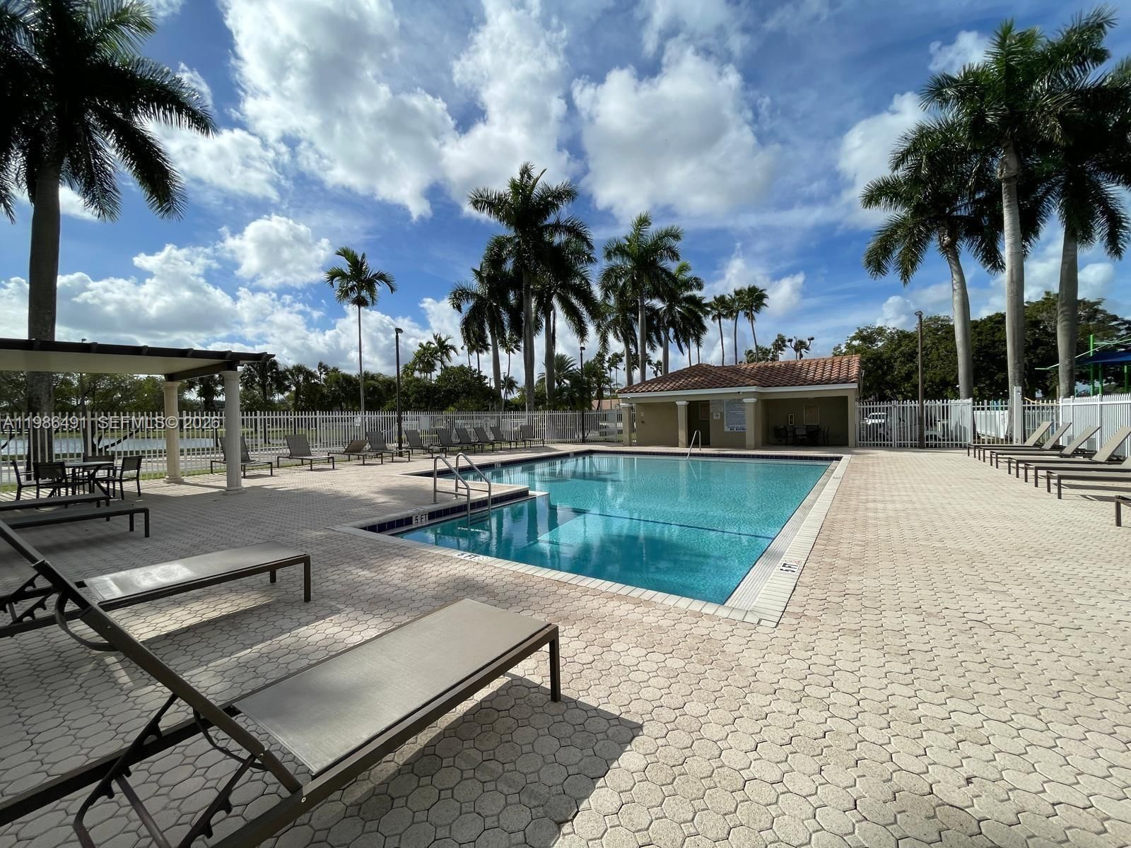 Real estate property located at 111 151st Ave, Broward, Towngate, Pembroke Pines, FL