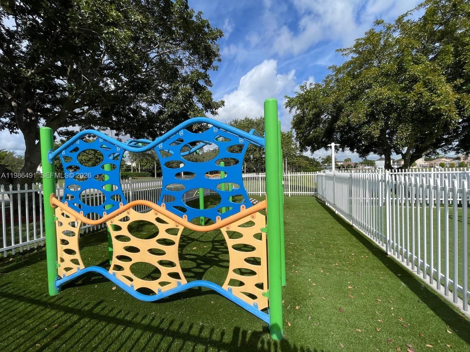 Real estate property located at 111 151st Ave, Broward, Towngate, Pembroke Pines, FL