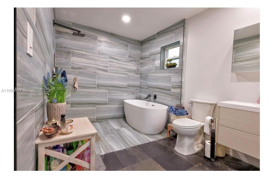 Real estate property located at 5015 Washington St, Broward, Hollywood Hills, Hollywood, FL