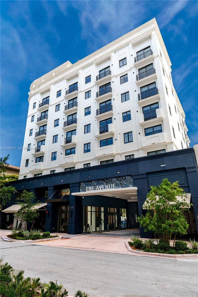 Real estate property located at 4220 Laguna Street #703 #703, Miami-dade, Coral Gables Ind Sec, Coral Gables, FL