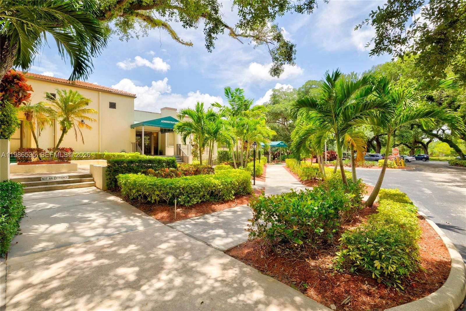 Real estate property located at 1831 Sabal Palm Dr #306, Broward, Condo 2 Of Sabal Palm Con, Davie, FL