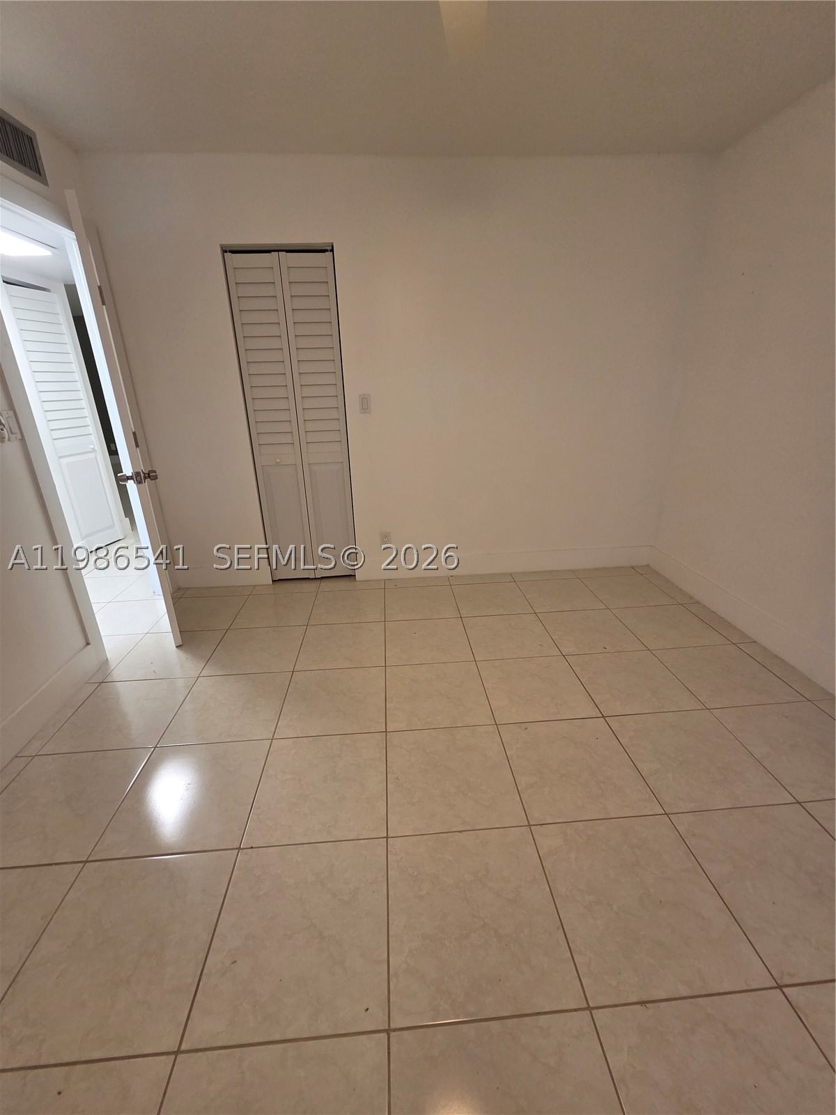 Real estate property located at 620 12th Ave #101, Broward, Meadowbrook Towers Condo, Hallandale Beach, FL