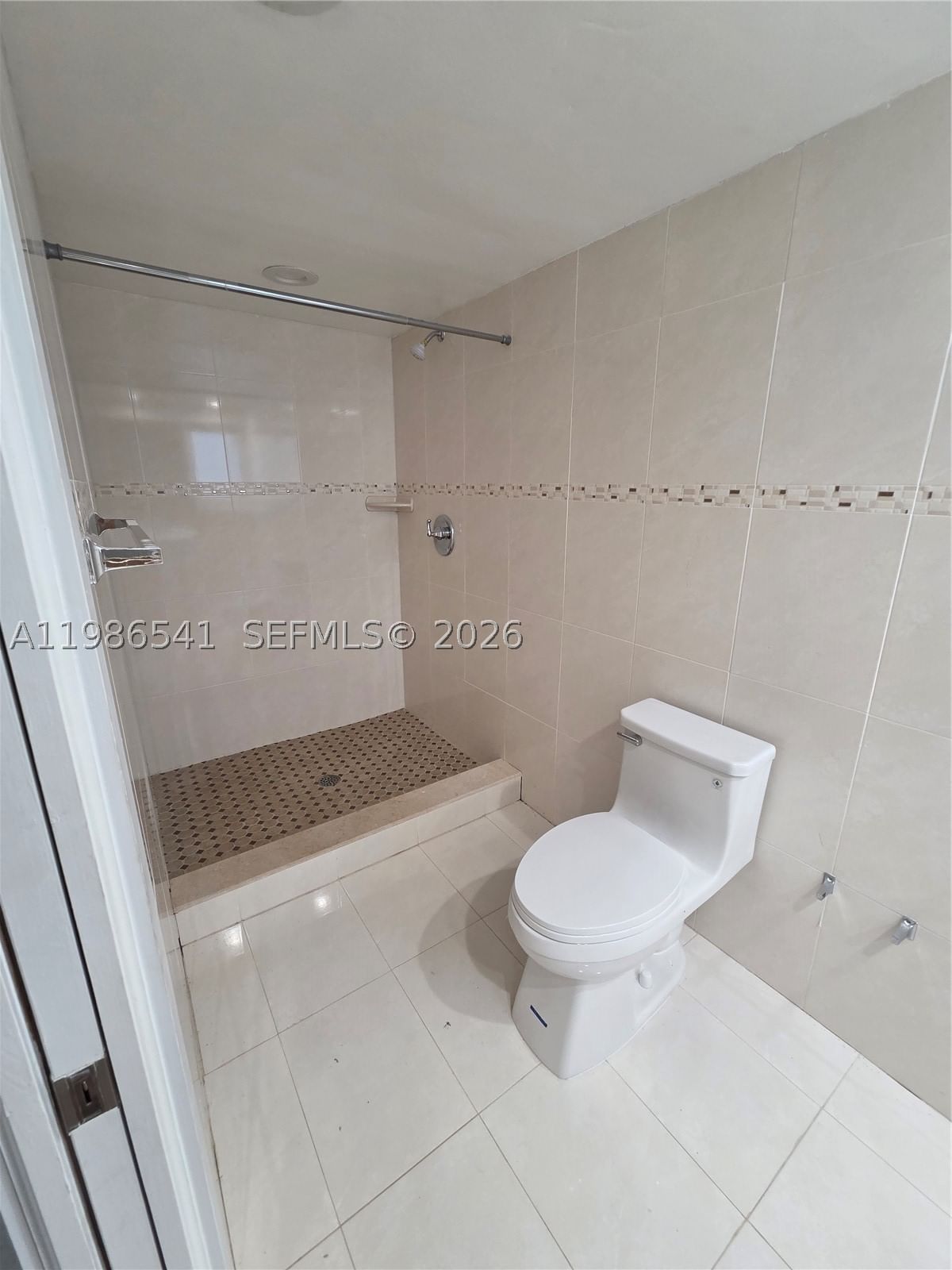 Real estate property located at 620 12th Ave #101, Broward, Meadowbrook Towers Condo, Hallandale Beach, FL