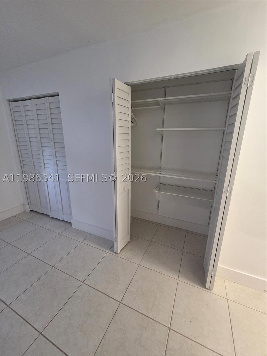 Real estate property located at 620 12th Ave #101, Broward, Meadowbrook Towers Condo, Hallandale Beach, FL