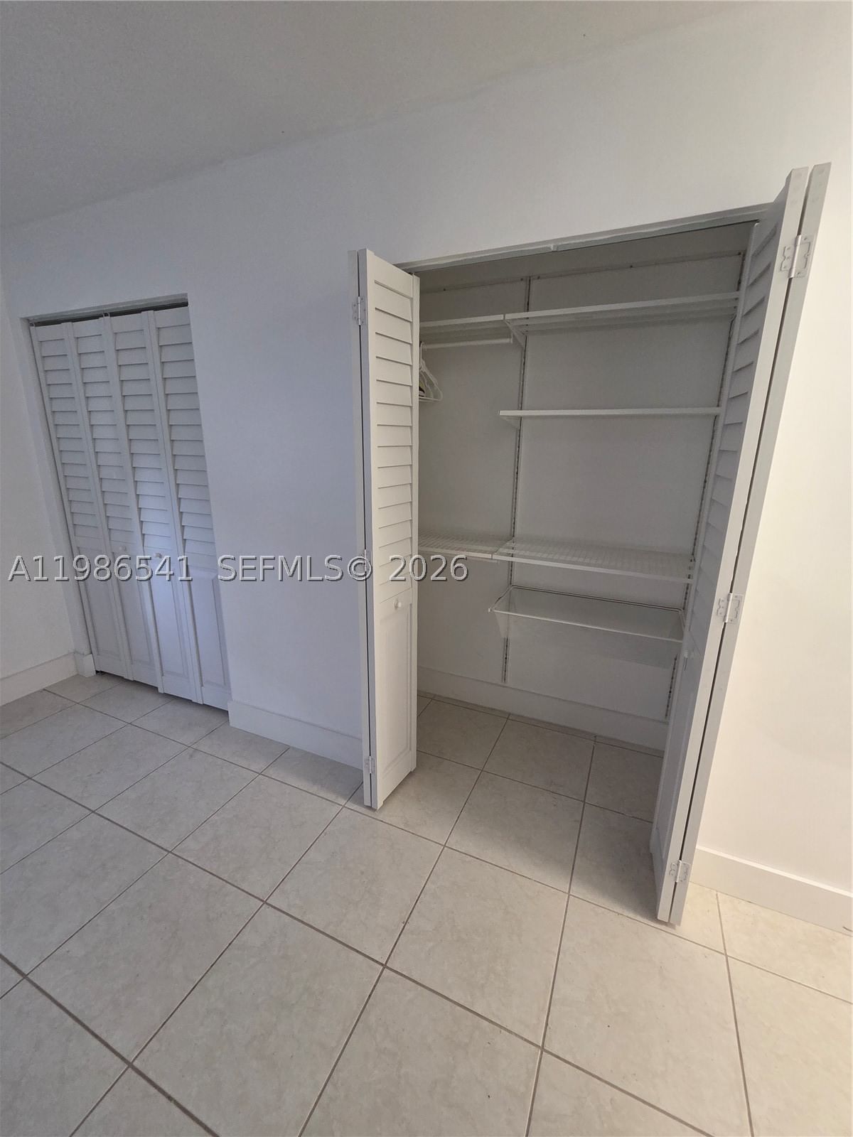 Real estate property located at 620 12th Ave #101, Broward, Meadowbrook Towers Condo, Hallandale Beach, FL