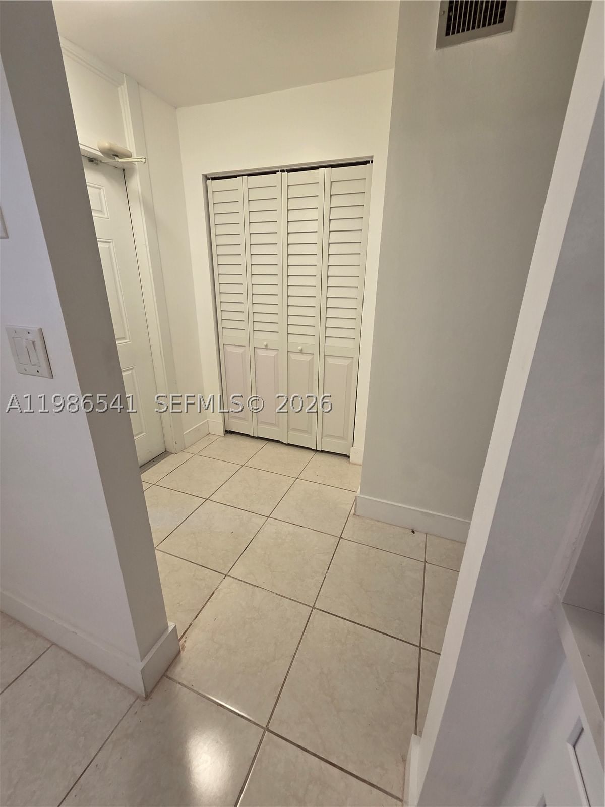 Real estate property located at 620 12th Ave #101, Broward, Meadowbrook Towers Condo, Hallandale Beach, FL
