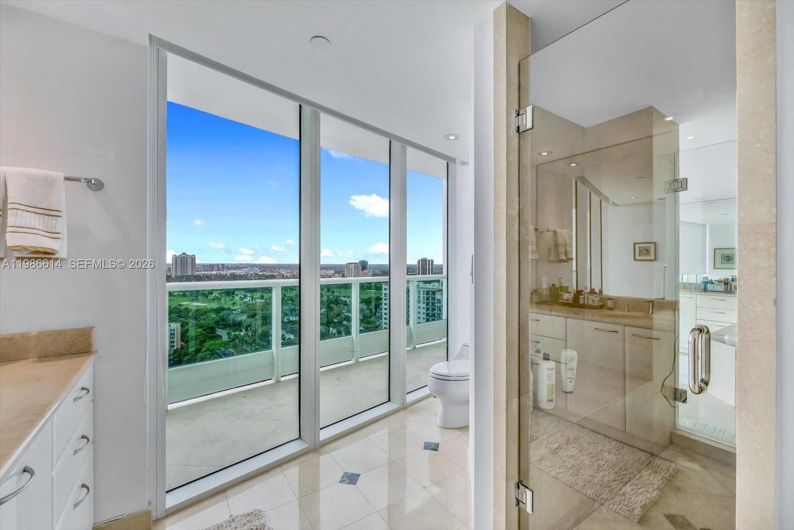 Real estate property located at 19955 38th Ct #2202, Miami-dade, Towers Of Porto Vita-sout, Aventura, FL