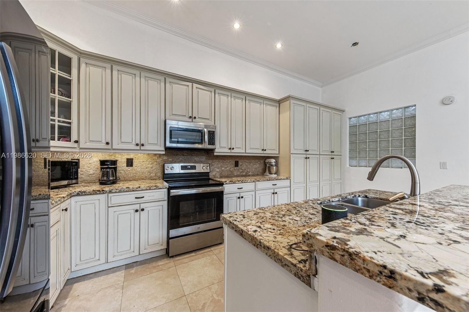 Real estate property located at 1104 Redwood St, Broward, West Lake Village Plat, Hollywood, FL
