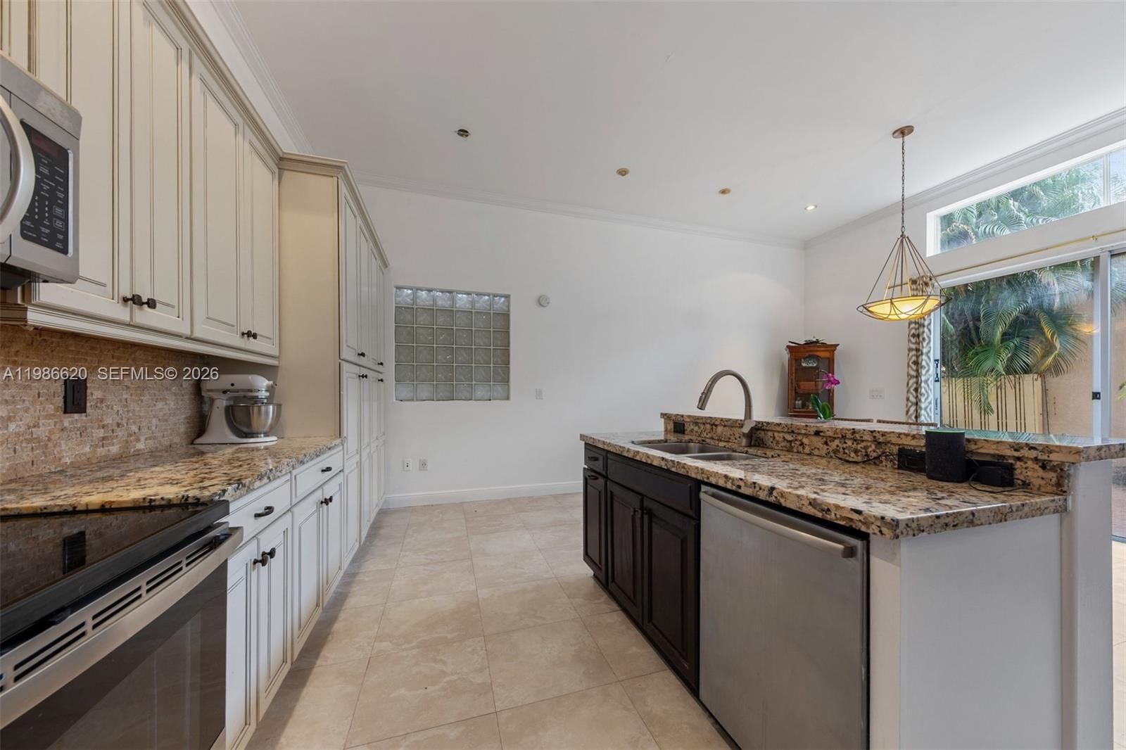 Real estate property located at 1104 Redwood St, Broward, West Lake Village Plat, Hollywood, FL