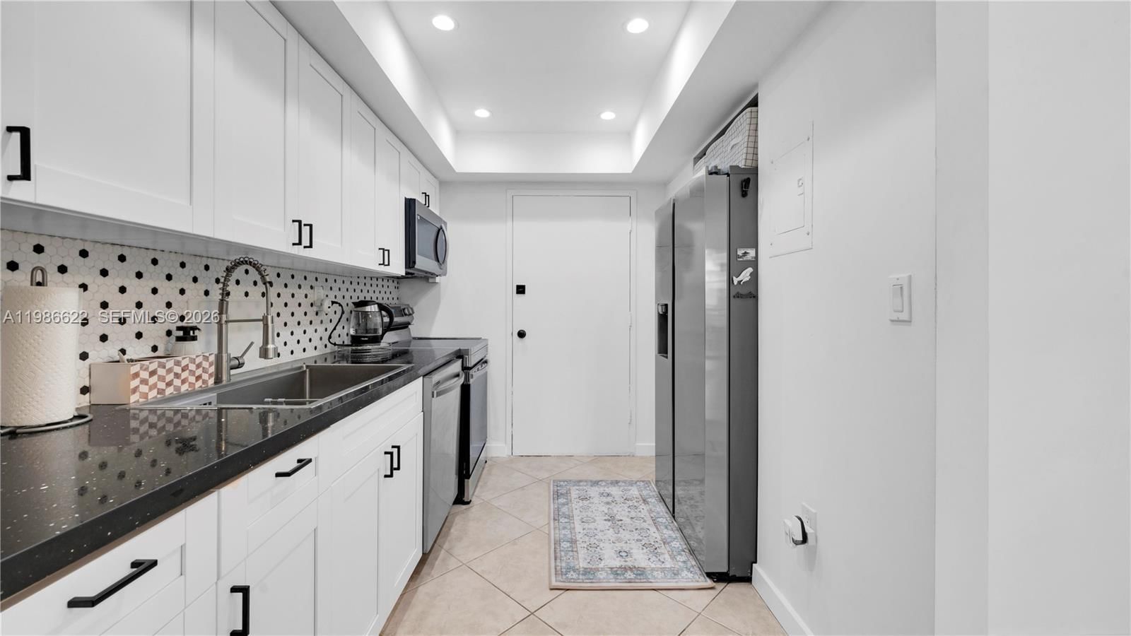Real estate property located at 18041 Biscayne Blvd #202, Miami-dade, Del Prado Marina, Aventura, FL