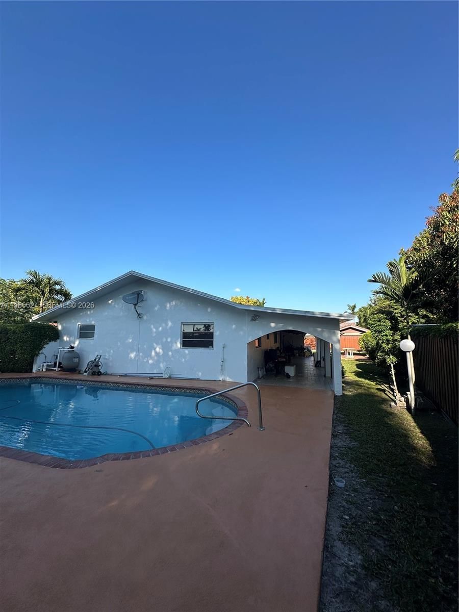 Real estate property located at 9814 4th Ter, Miami-dade, West Gdn 1st Addn Sec 2, Miami, FL
