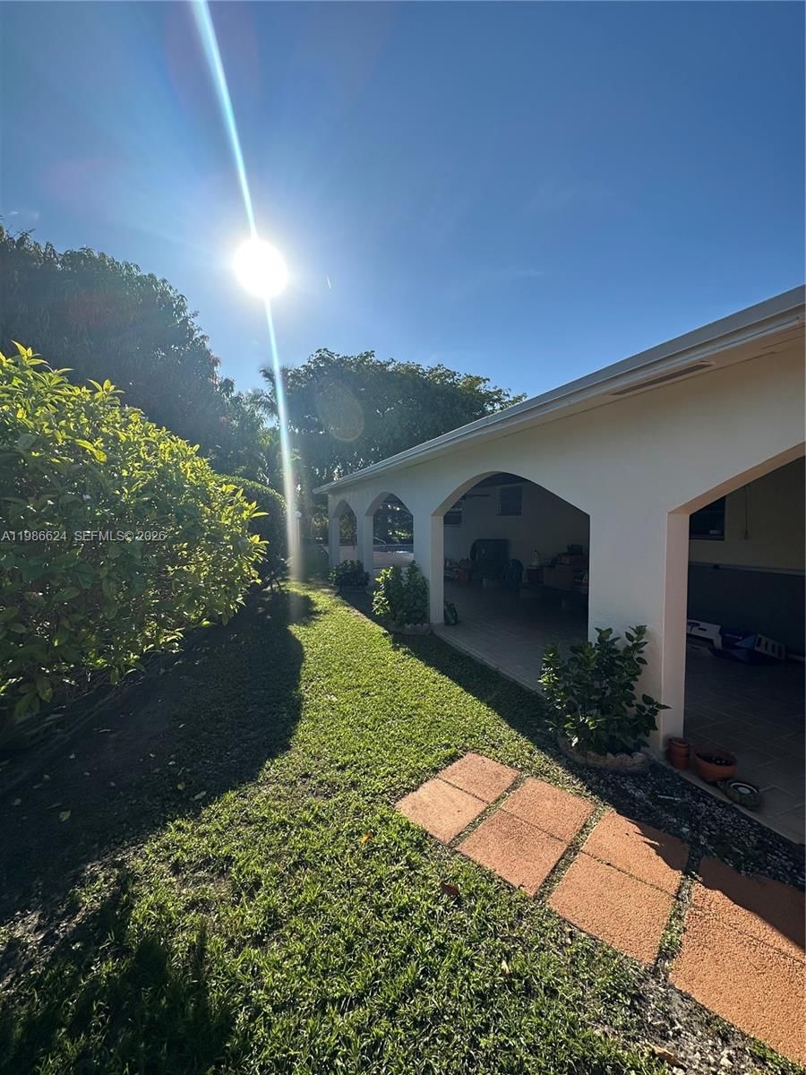 Real estate property located at 9814 4th Ter, Miami-dade, West Gdn 1st Addn Sec 2, Miami, FL