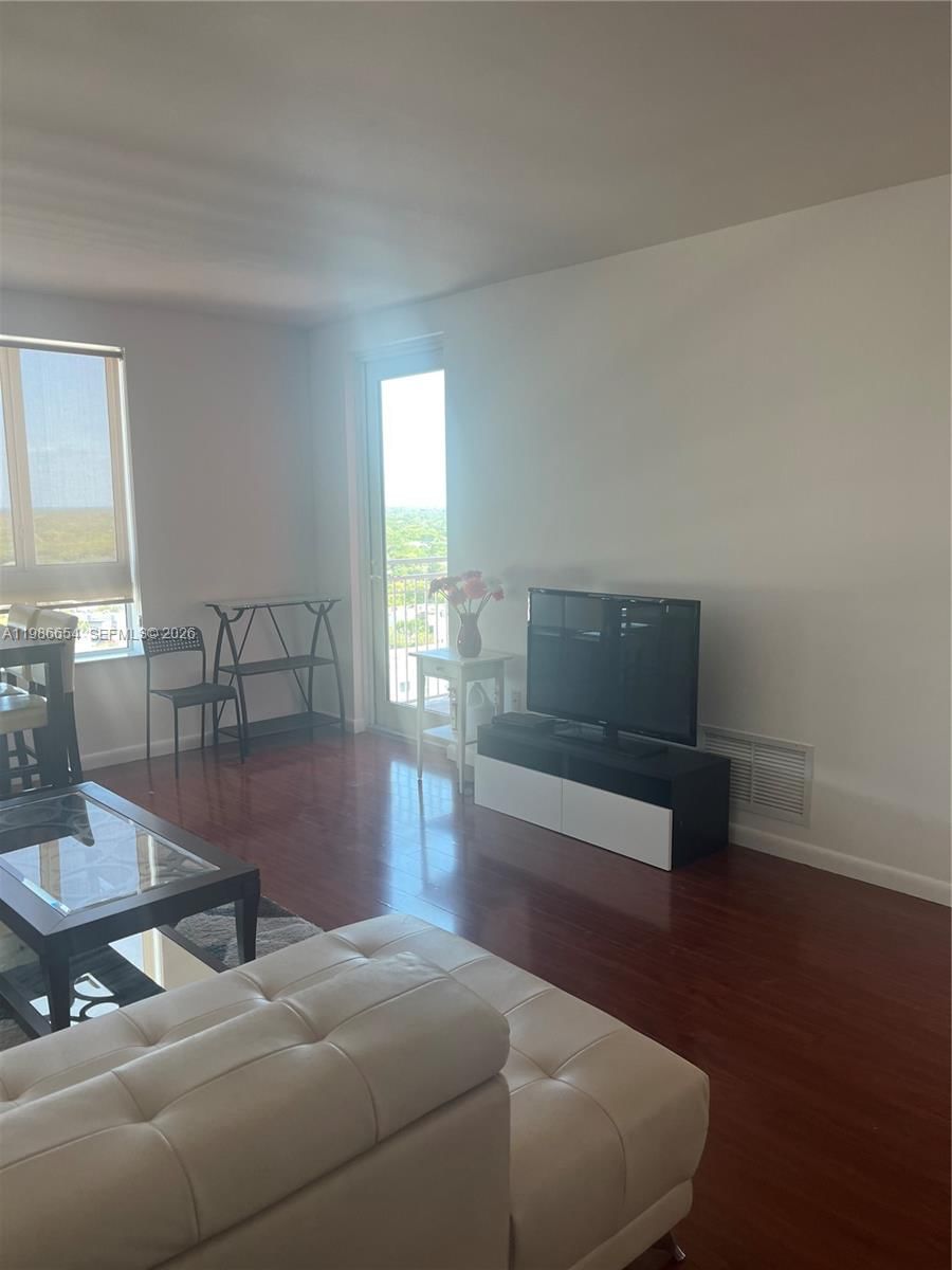 Real estate property located at 7350 89th St #1801S, Miami-dade, Toscano Condo, Miami, FL