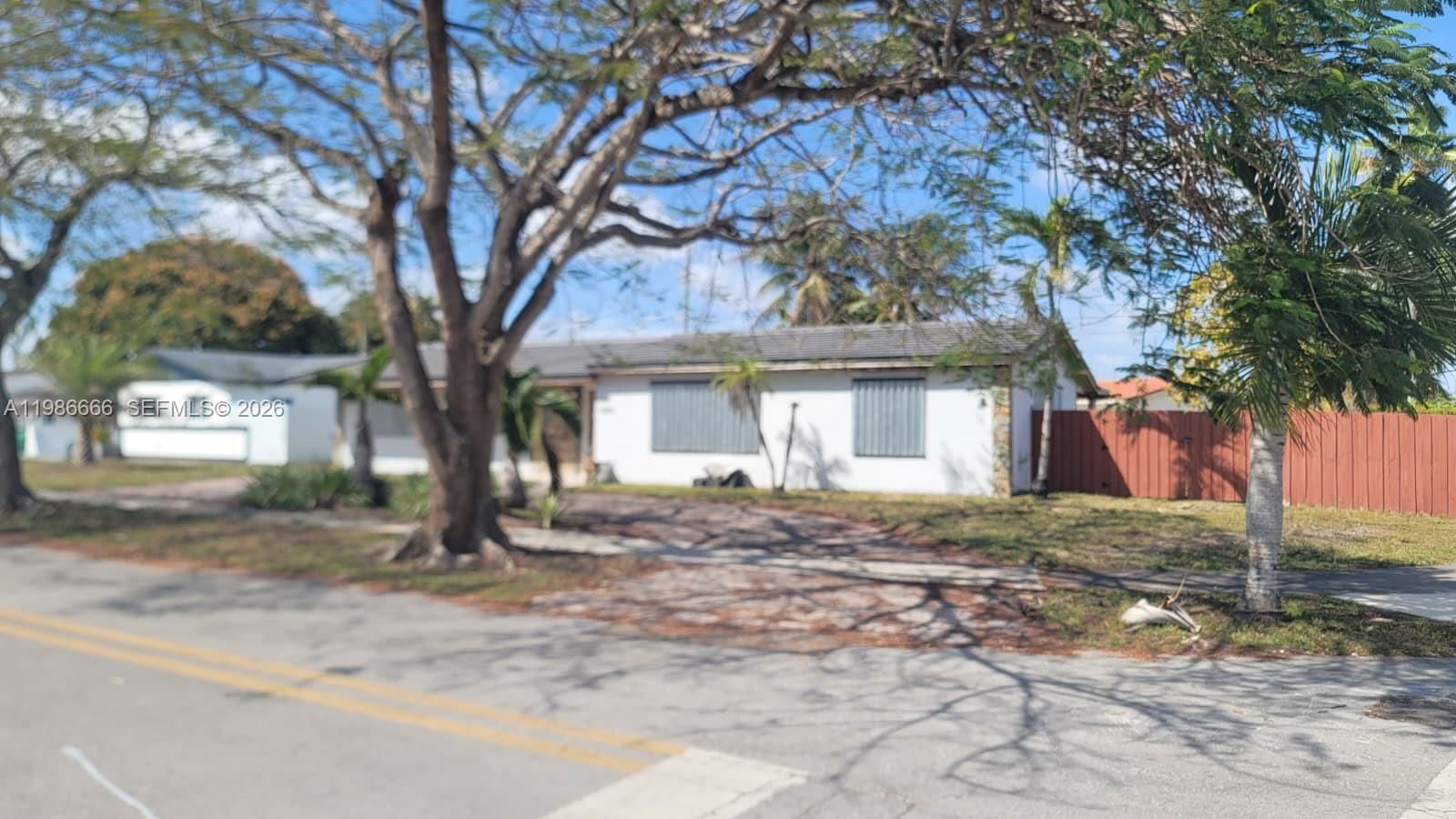 Real estate property located at 9961 13th Ter, Miami-dade, Coral Pk Est Sec 6, Miami, FL