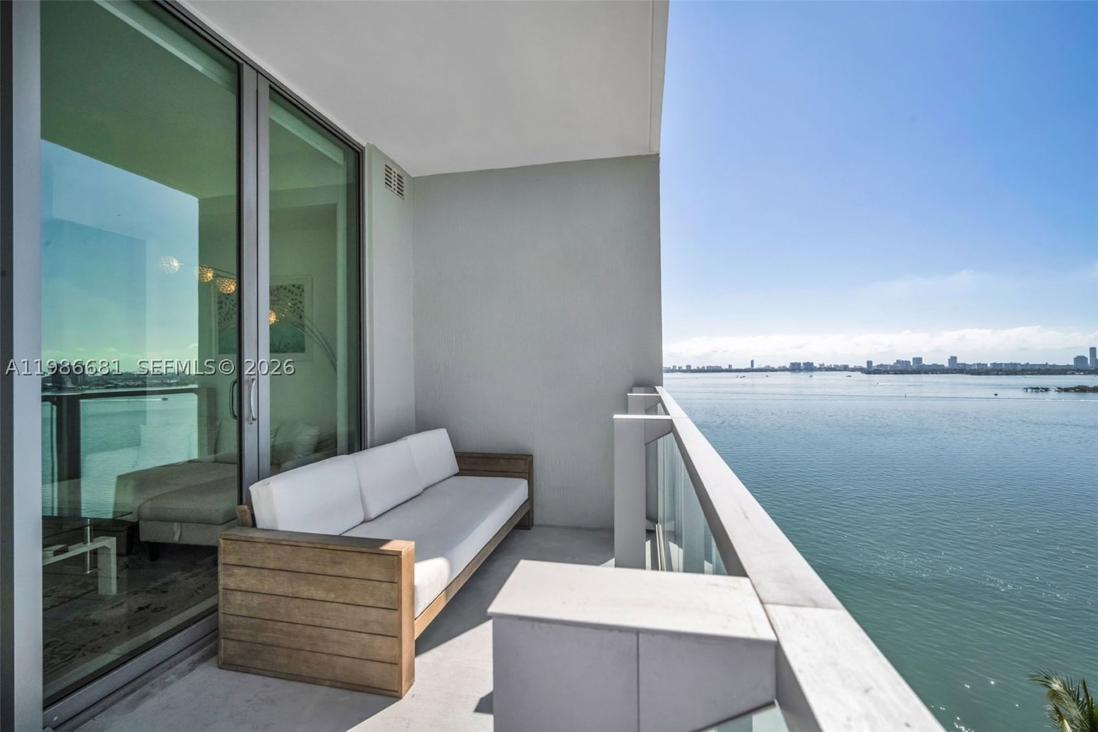 Real estate property located at 2900 7th Ave #1408, Miami-dade, Biscayne Beach Condo, Miami, FL