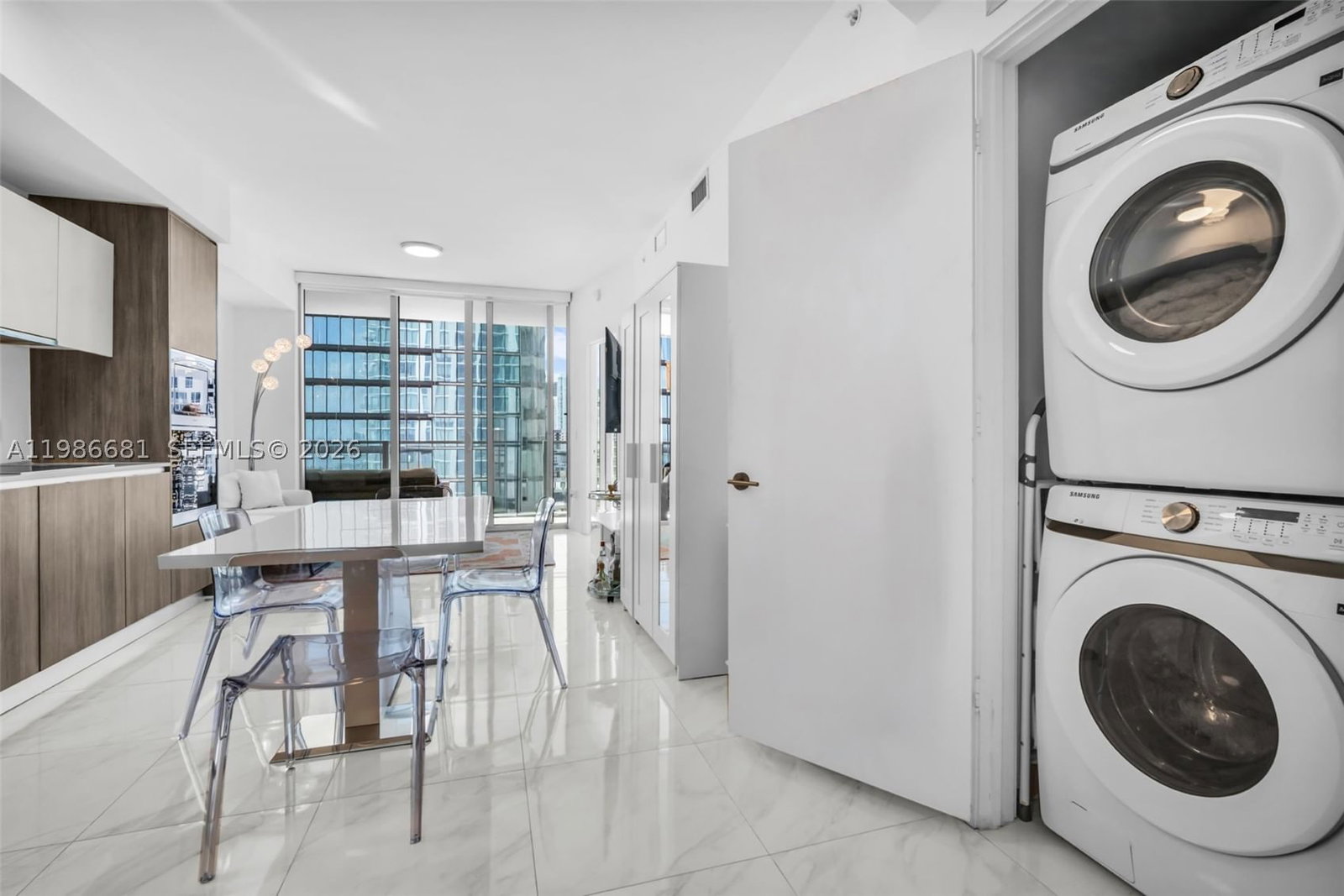 Real estate property located at 2900 7th Ave #1408, Miami-dade, Biscayne Beach Condo, Miami, FL