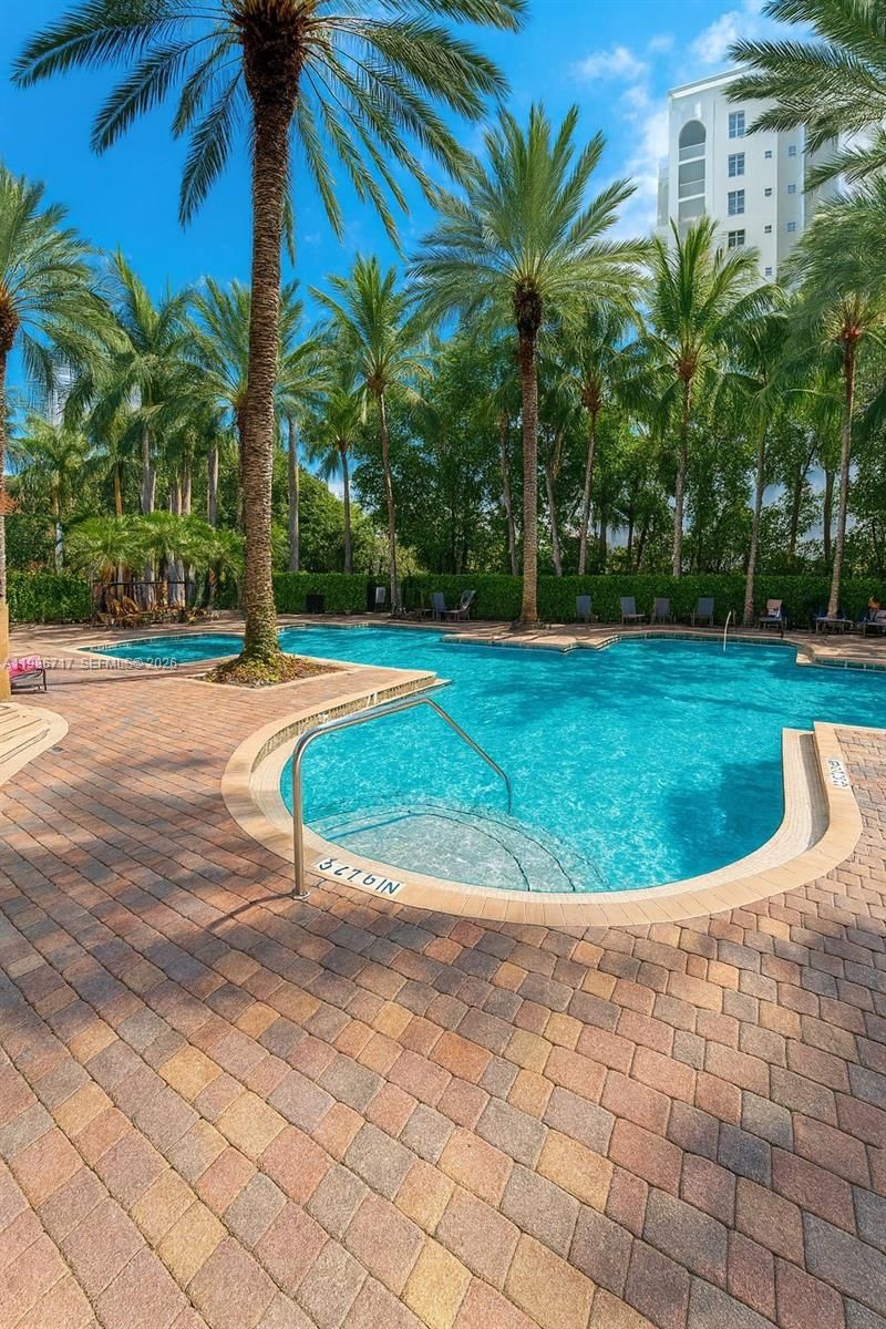 Real estate property located at 17150 Bay Rd #2319, Miami-dade, Porto Bellagio Condo, Sunny Isles Beach, FL