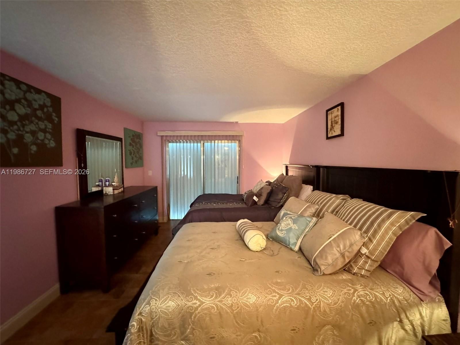 Real estate property located at 3909 Ocean Blvd #208, Broward, Top Of The Mile South Con, Fort Lauderdale, FL
