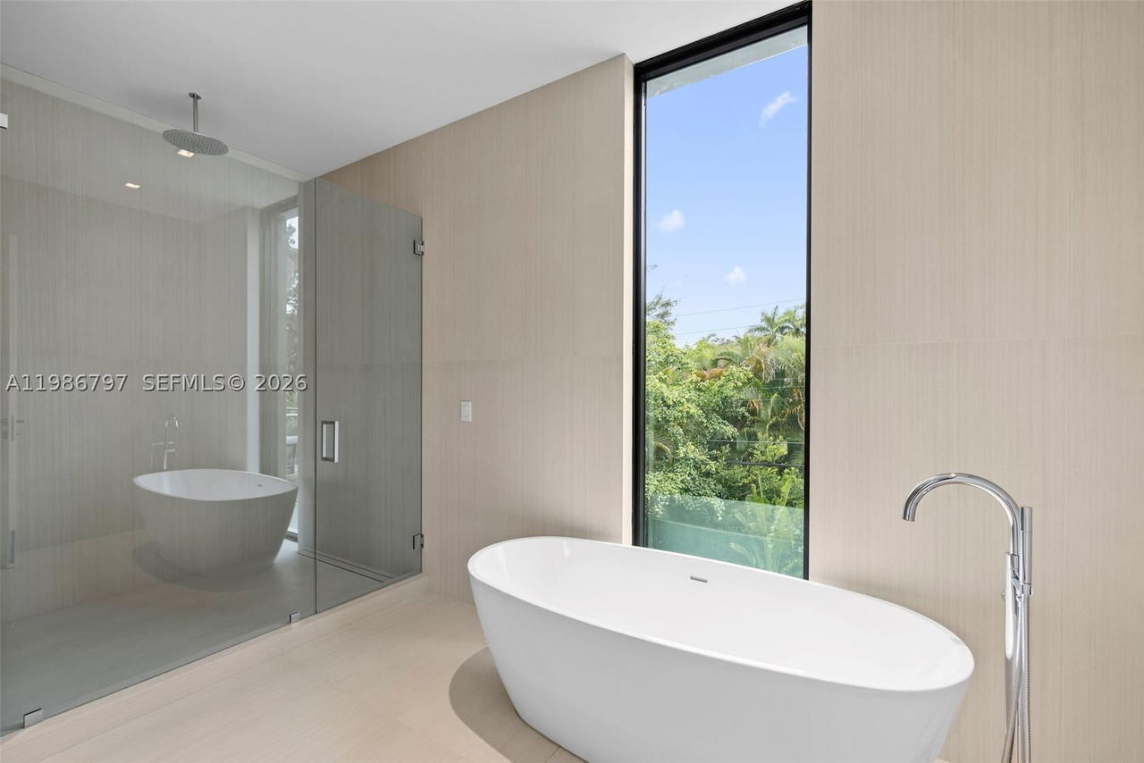 Real estate property located at 4534 Sheridan Ave, Miami-dade, Surprise Lake, Miami Beach, FL