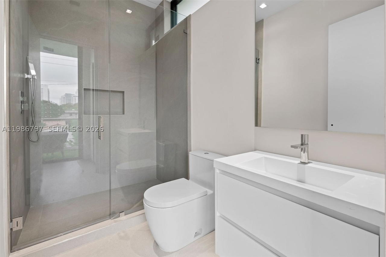 Real estate property located at 4534 Sheridan Ave, Miami-dade, Surprise Lake, Miami Beach, FL