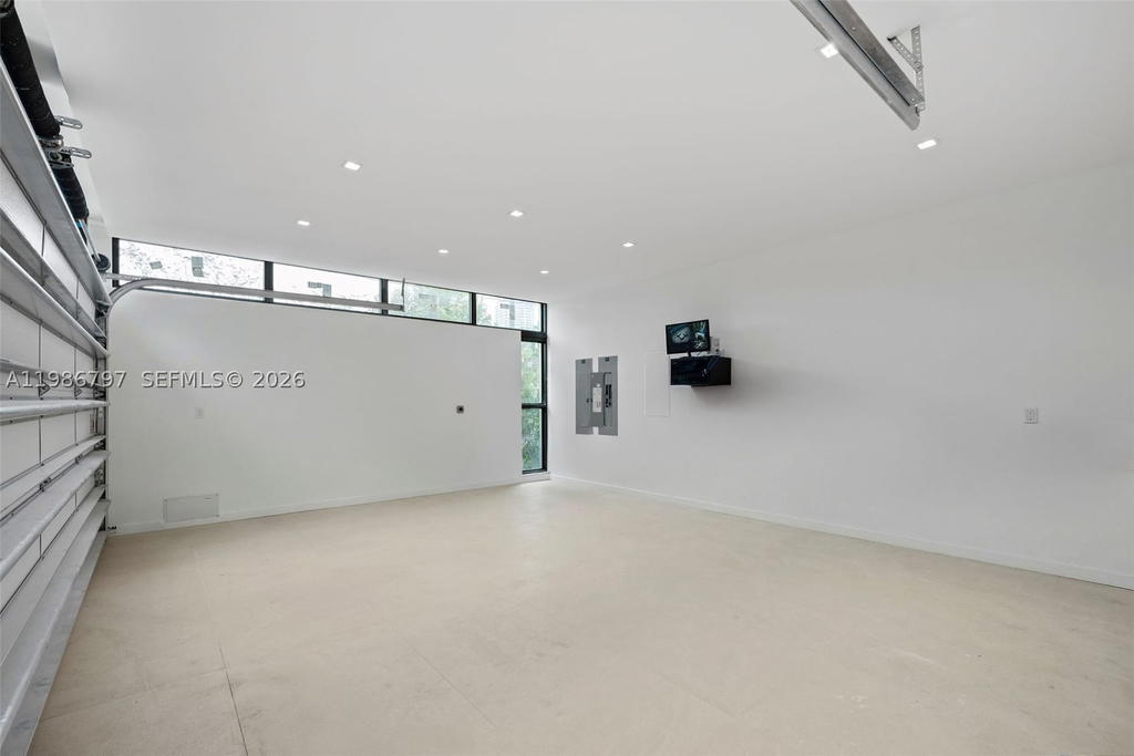 Real estate property located at 4534 Sheridan Ave, Miami-dade, Surprise Lake, Miami Beach, FL