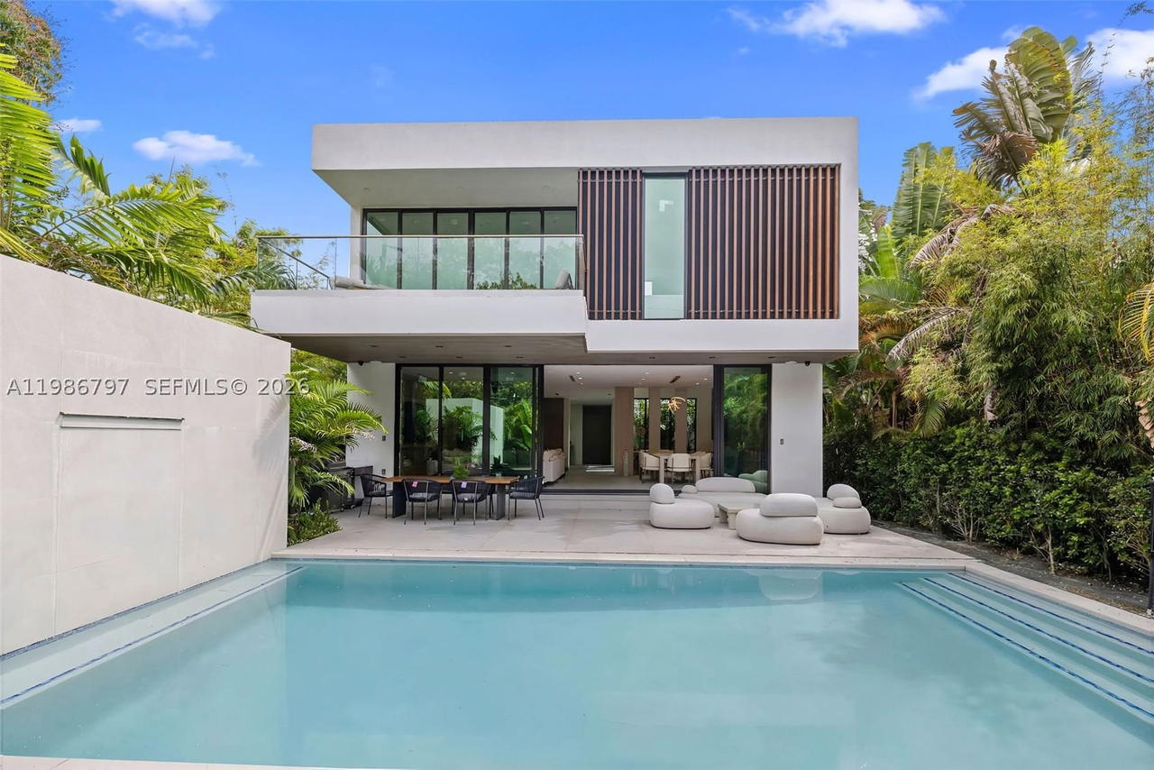 Real estate property located at 4534 Sheridan Ave, Miami-dade, Surprise Lake, Miami Beach, FL