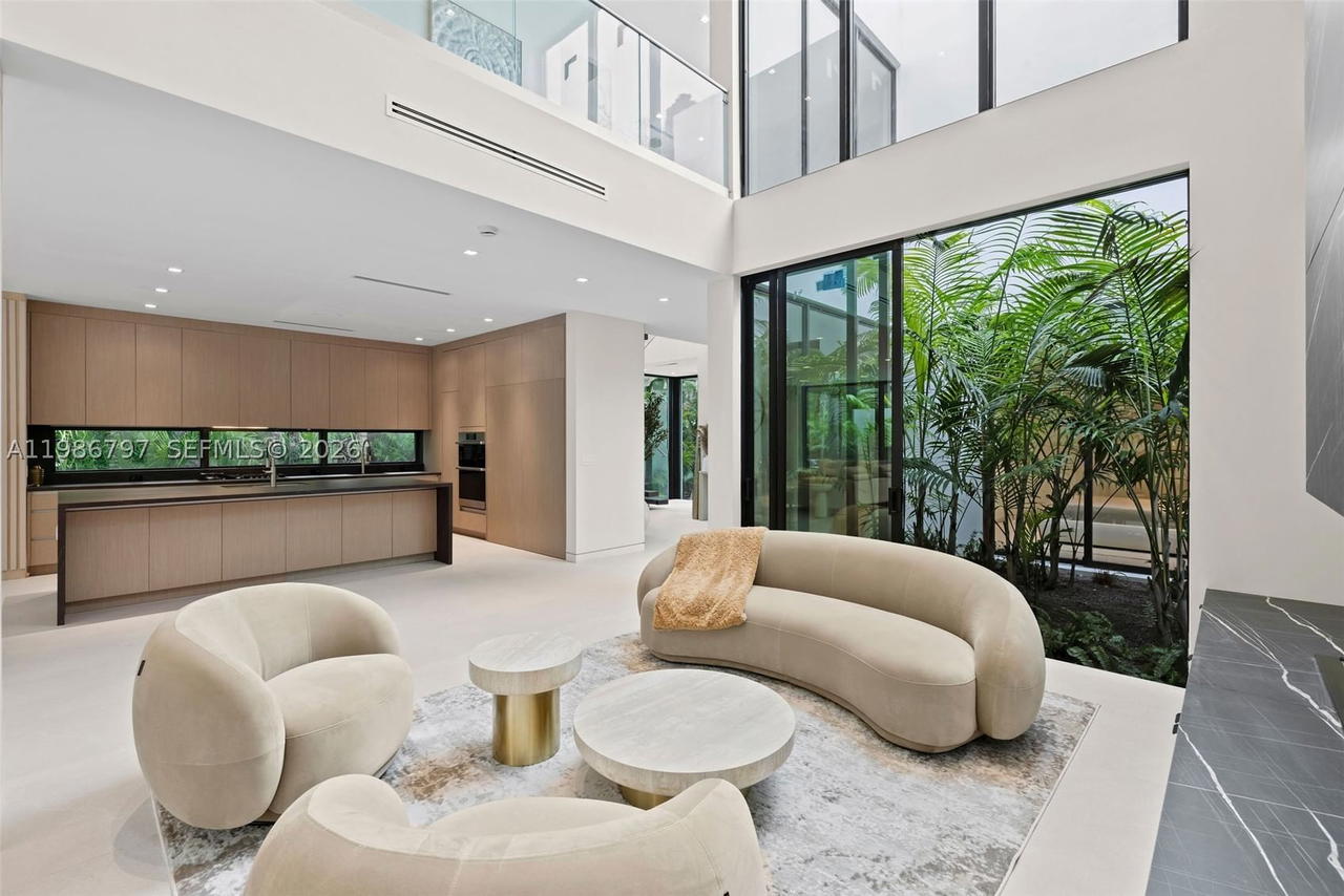 Real estate property located at 4534 Sheridan Ave, Miami-dade, Surprise Lake, Miami Beach, FL