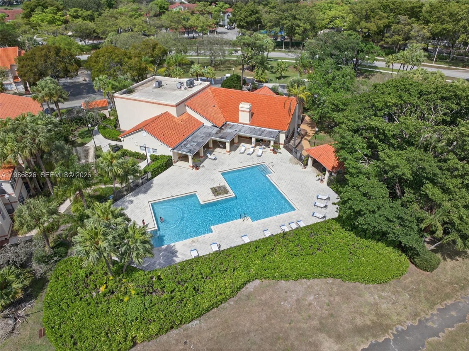 Real estate property located at 3400 Pinewalk Dr N #923, Broward, Coral Key Condo, Margate, FL