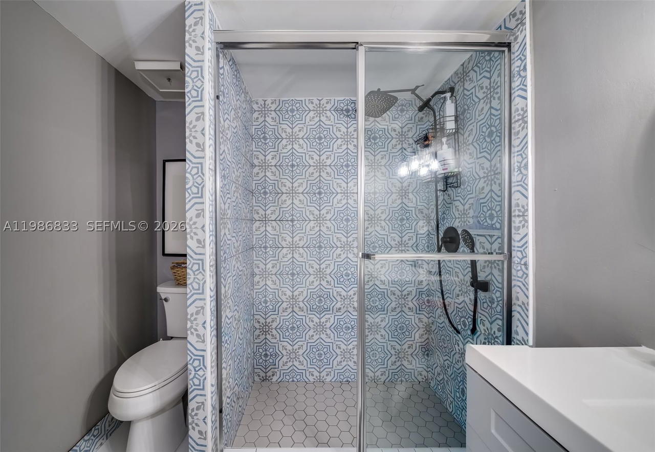 Real estate property located at 1809 107th Ave #2705, Miami-dade, Villas University Square, Miami, FL
