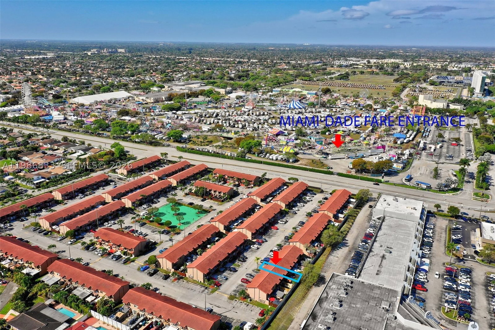 Real estate property located at 1809 107th Ave #2705, Miami-dade, Villas University Square, Miami, FL